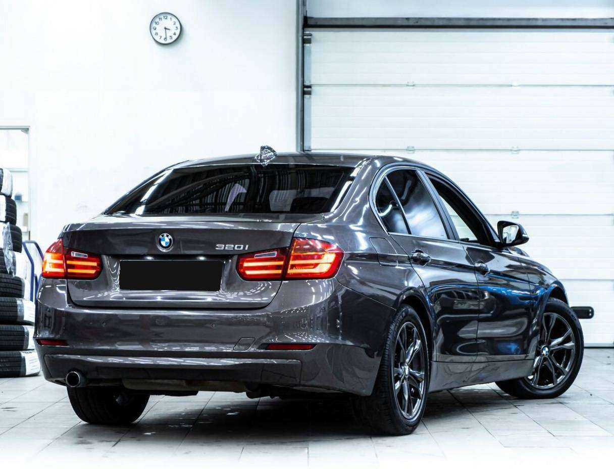 BMW 3 серии 320i, 2014 - фото №3