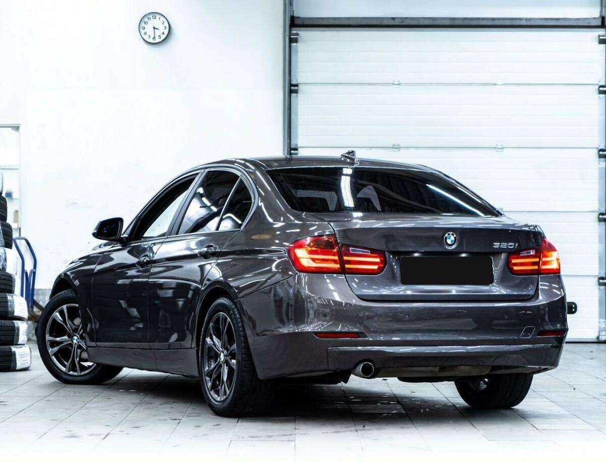 BMW 3 серии 320i, 2014 - фото №4