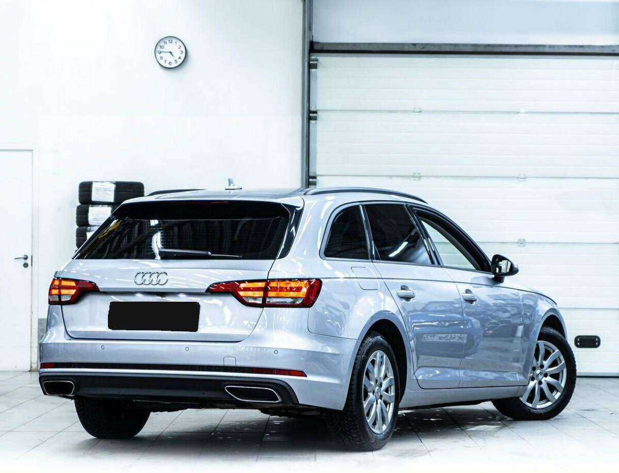 Audi A4, 2019 - фото №3