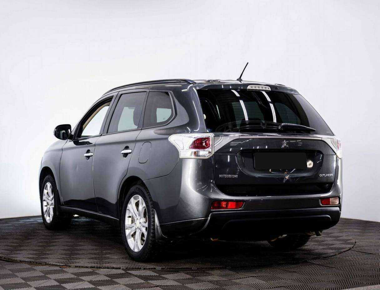 Mitsubishi Outlander, 2013 - фото №4