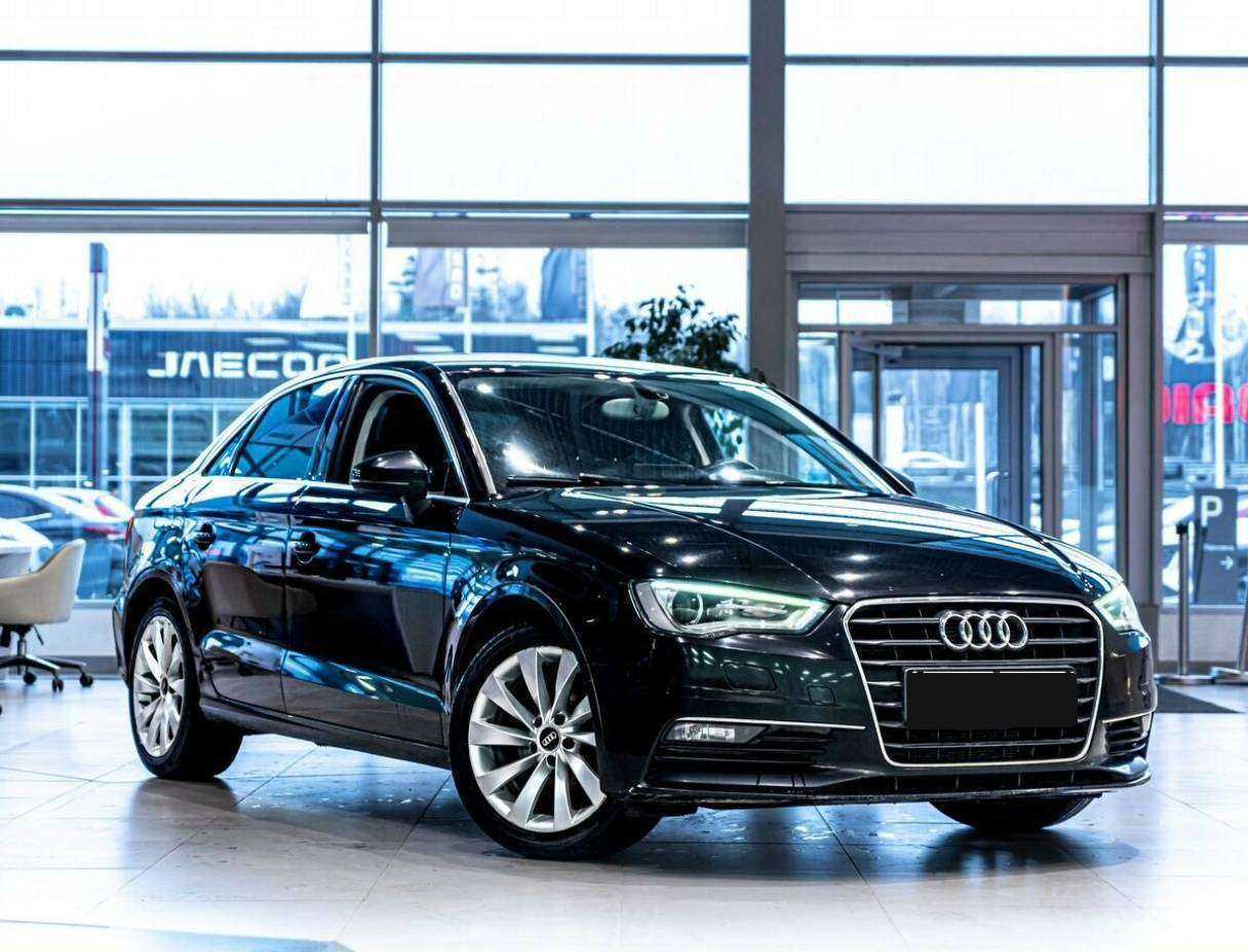 Audi A3, 2013 - фото №2