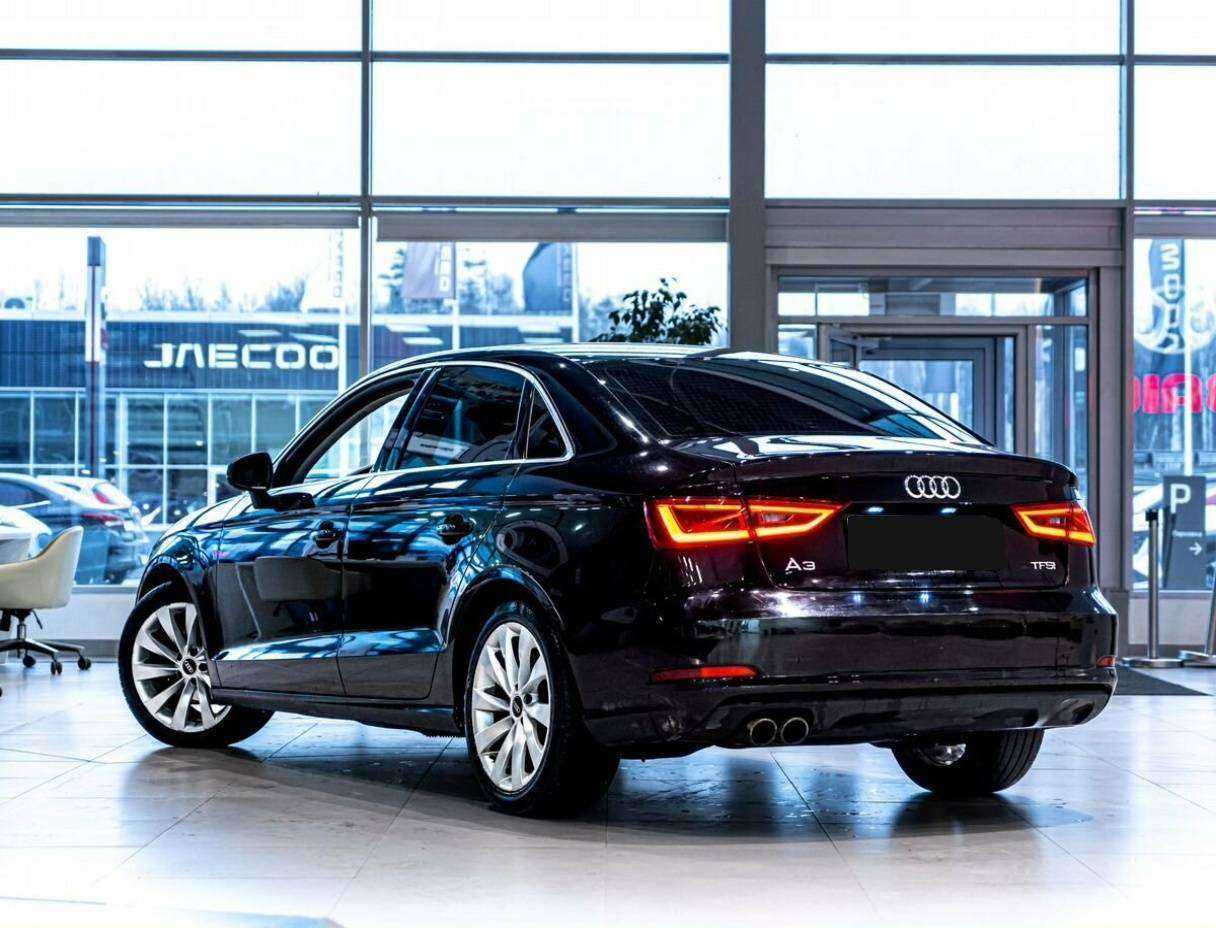 Audi A3, 2013 - фото №4