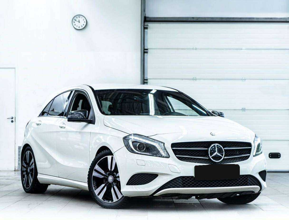 Mercedes-Benz A-Класс 180, 2013 - фото №2