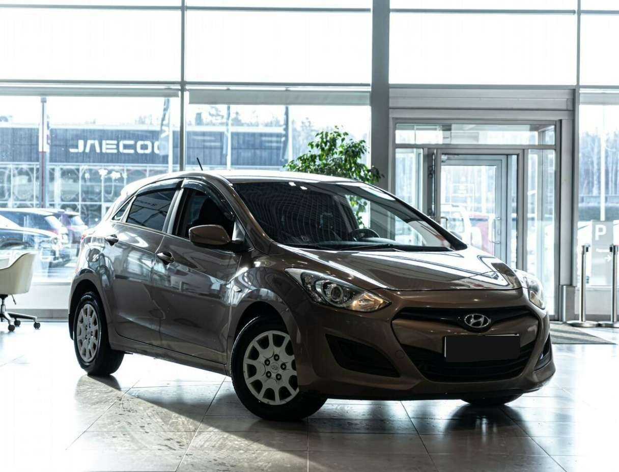 Hyundai i30, 2013 - фото №2