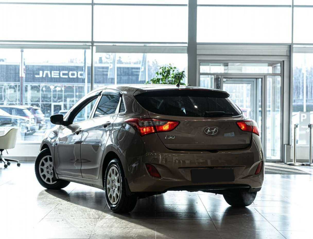 Hyundai i30, 2013 - фото №4