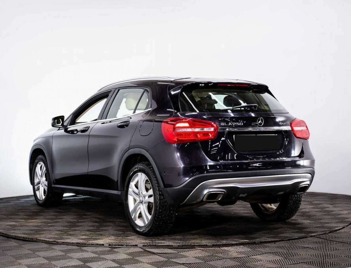 Mercedes-Benz GLA 250, 2015 - фото №4