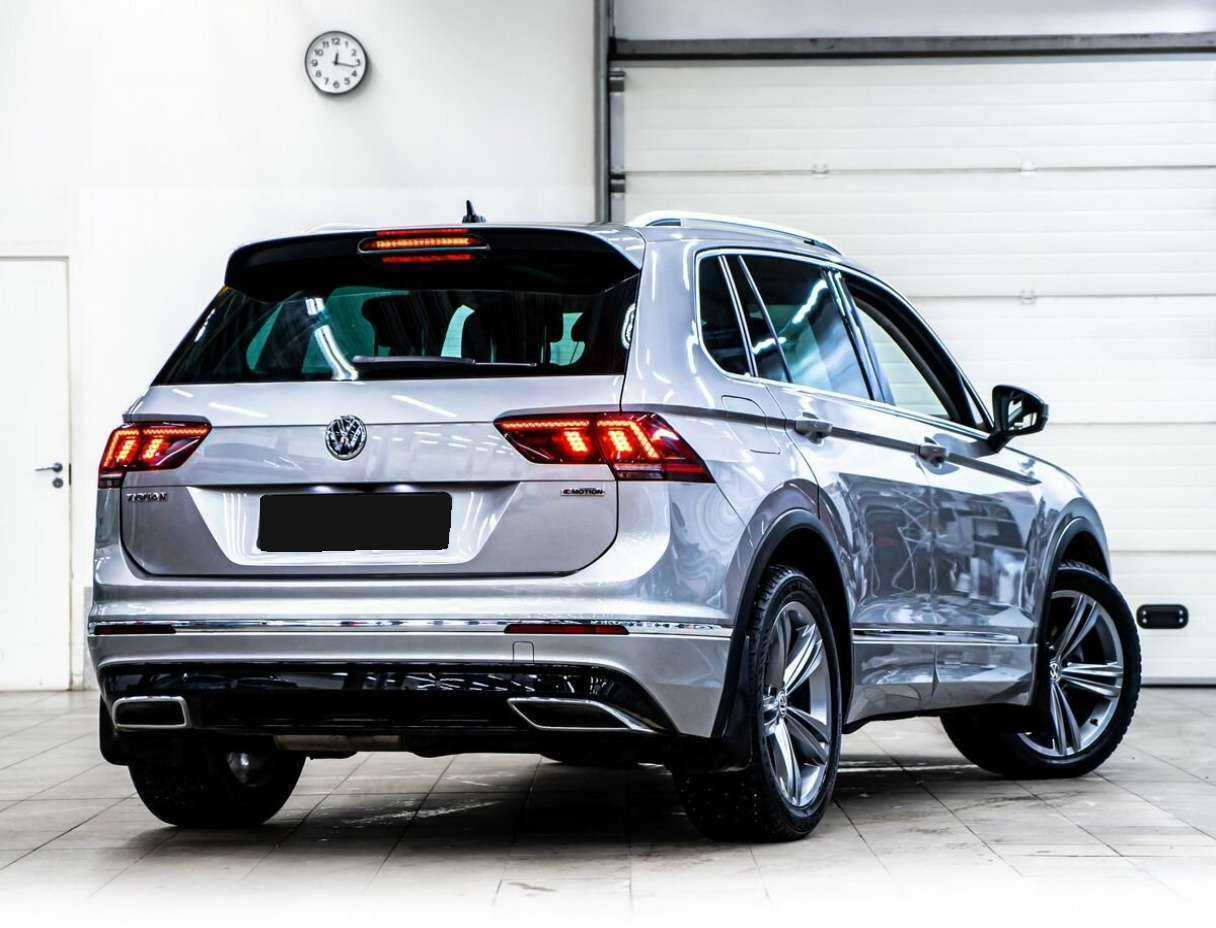 Volkswagen Tiguan, 2019 - фото №3