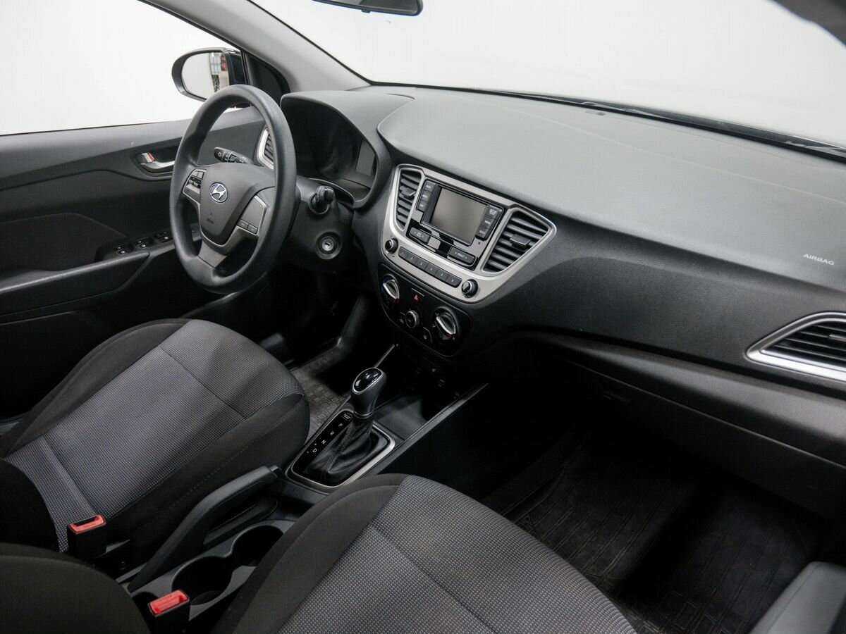 Hyundai Solaris, 2019 - фото №4