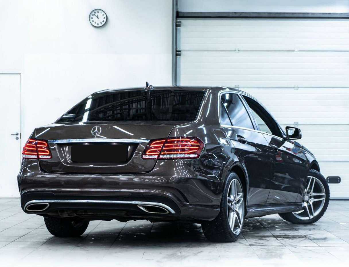 Mercedes-Benz E-Класс 200, 2013 - фото №3