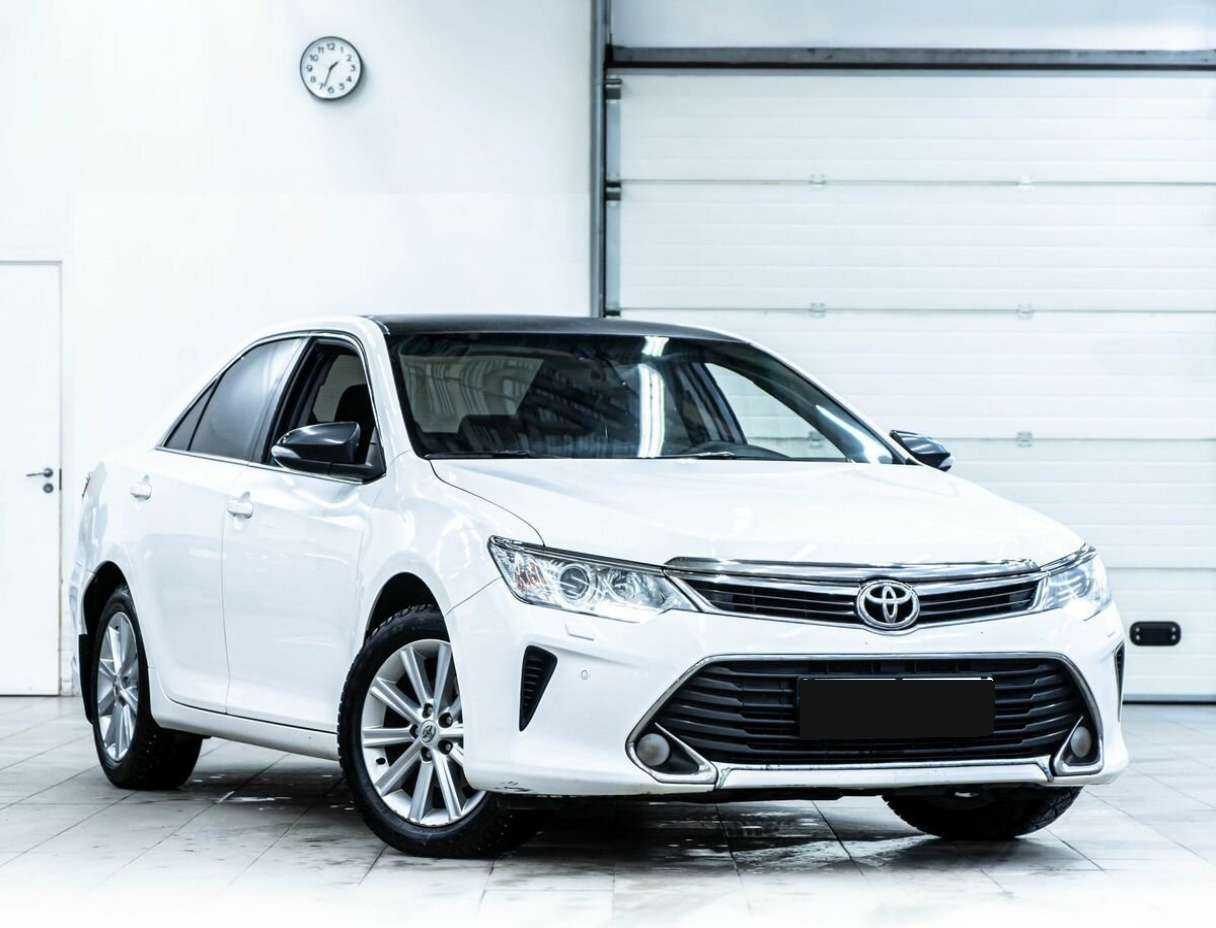Toyota Camry, 2016 - фото №2