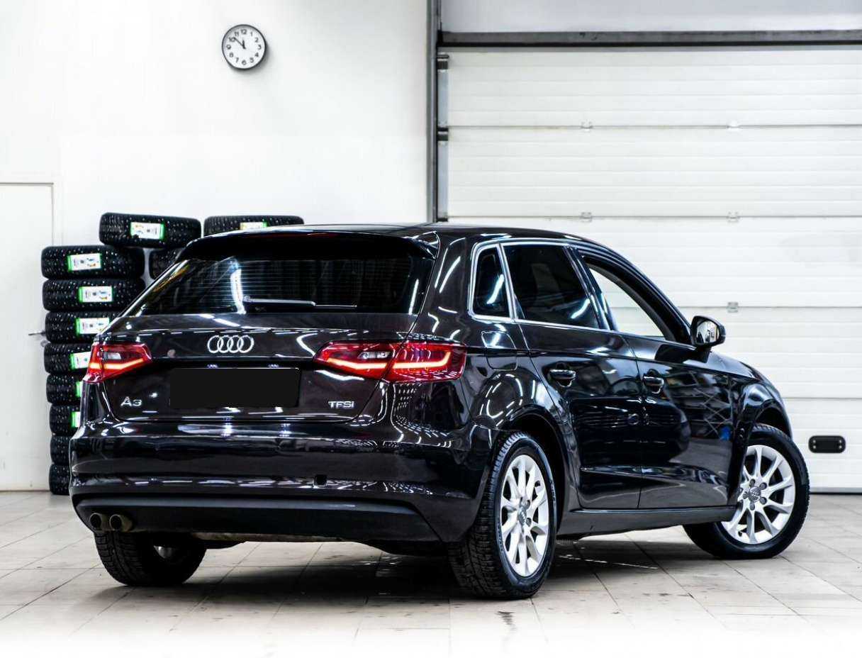 Audi A3 Sportback, 2013 - фото №3