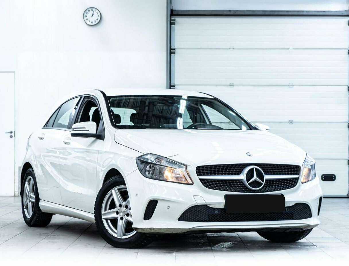 Mercedes-Benz A-Класс 180, 2016 - фото №2