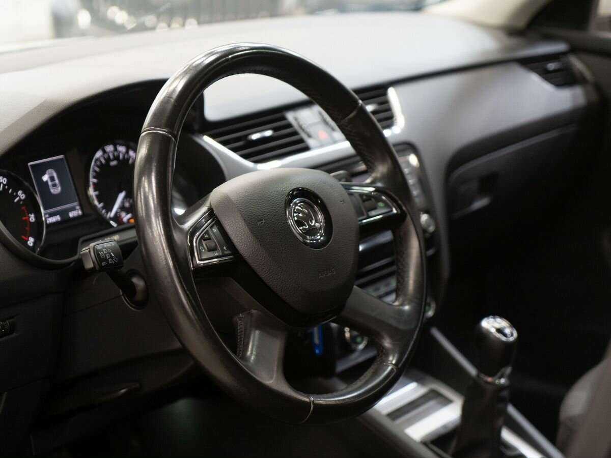 Skoda Octavia, 2014 - фото №3