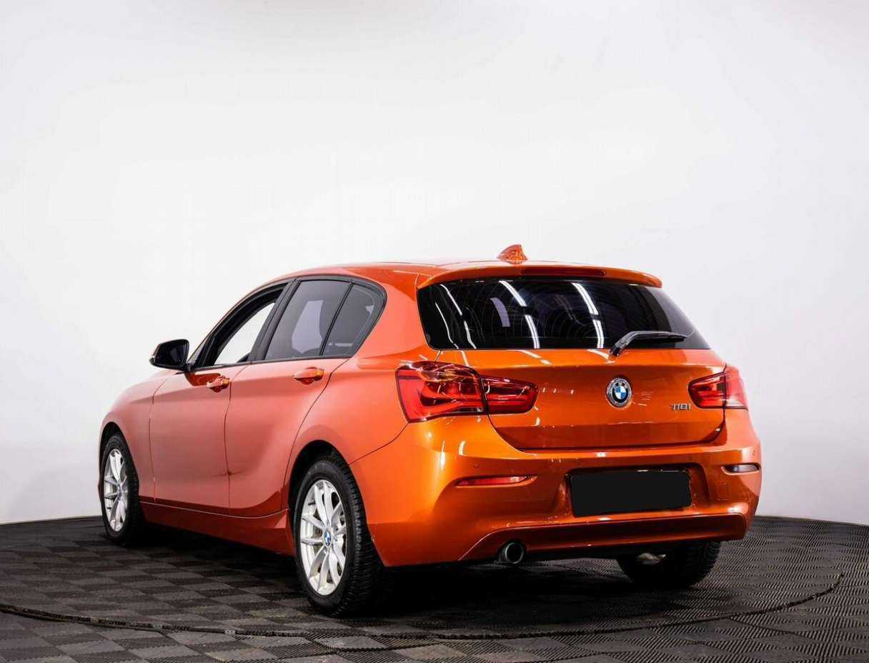 BMW 1 серии 118i, 2017 - фото №4