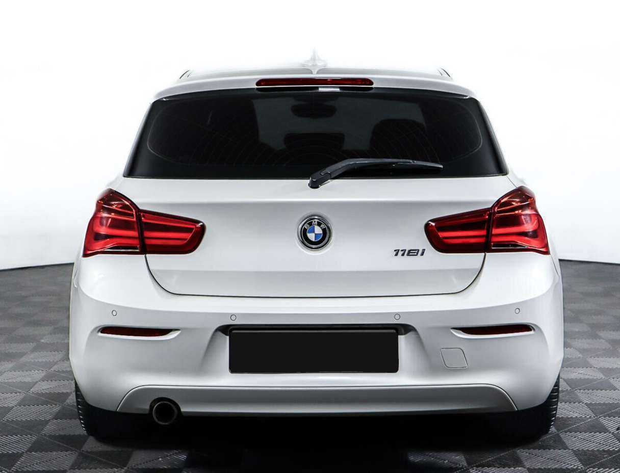 BMW 1 серии 118i, 2017 - фото №3