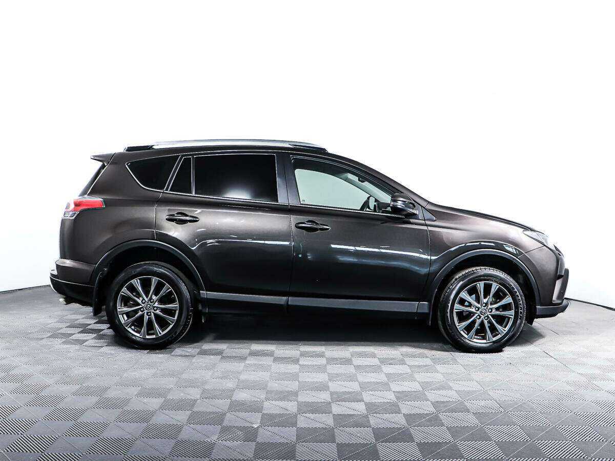 Toyota RAV4, 2018 - фото №4