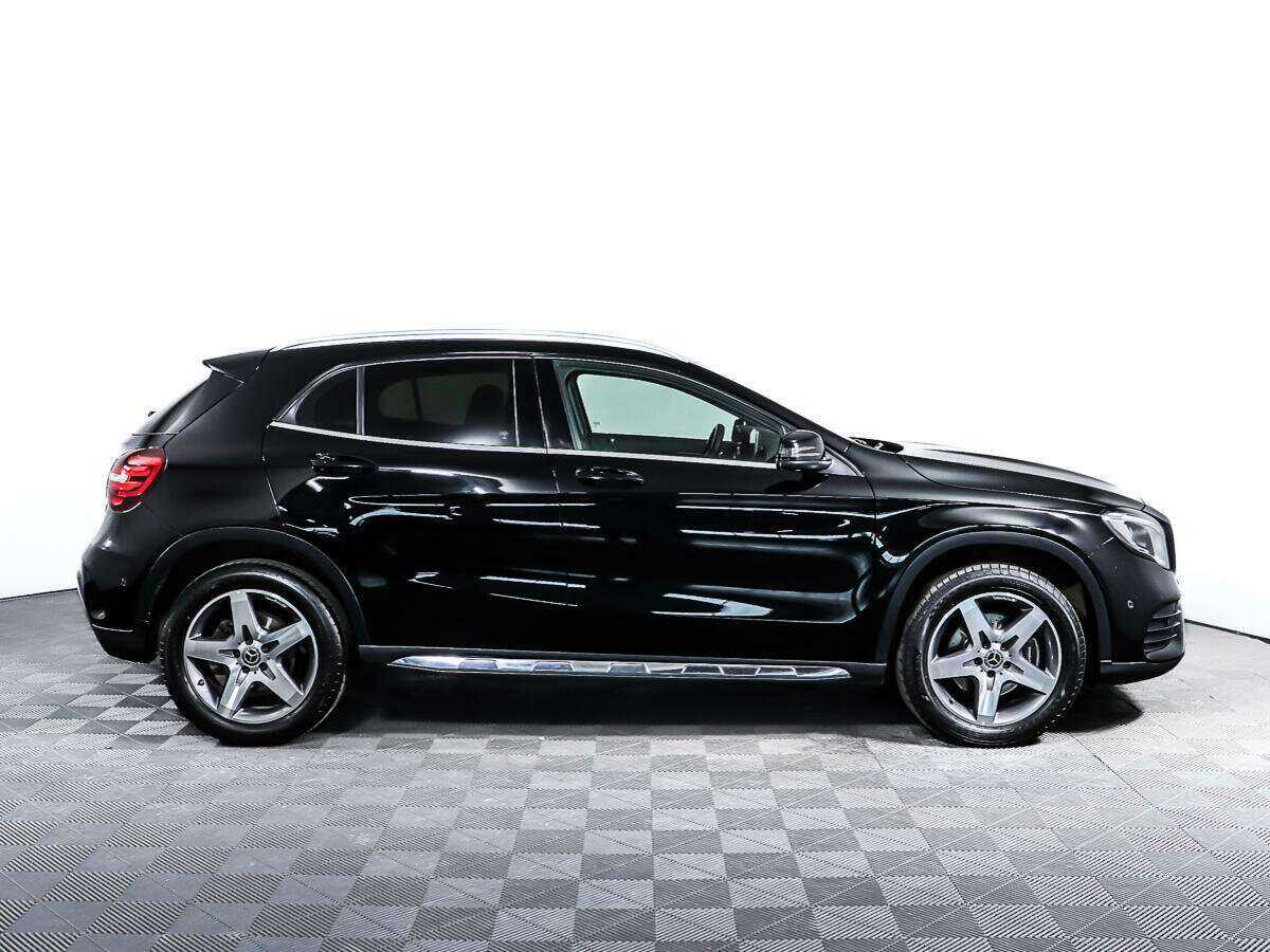 Mercedes-Benz GLA 250, 2018 - фото №3