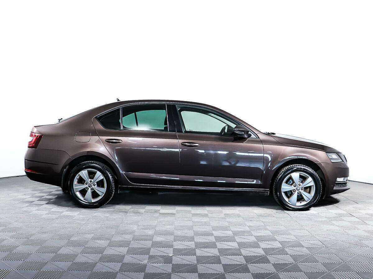 Skoda Octavia, 2018 - фото №4