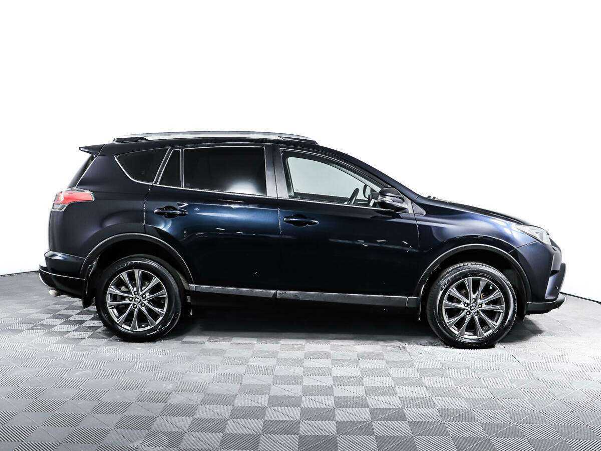 Toyota RAV4, 2018 - фото №4
