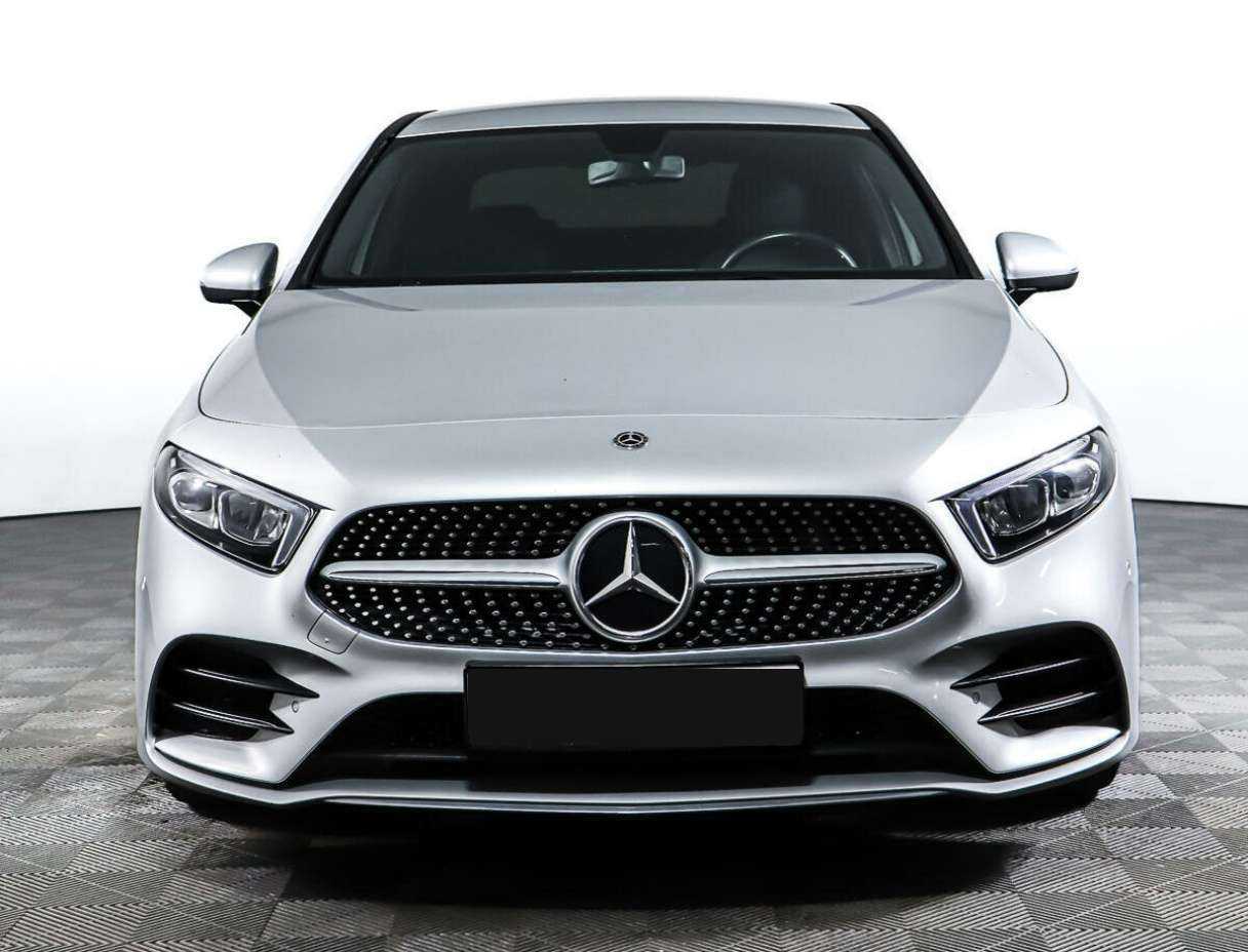 Mercedes-Benz A-Класс 200, 2019 - фото №2