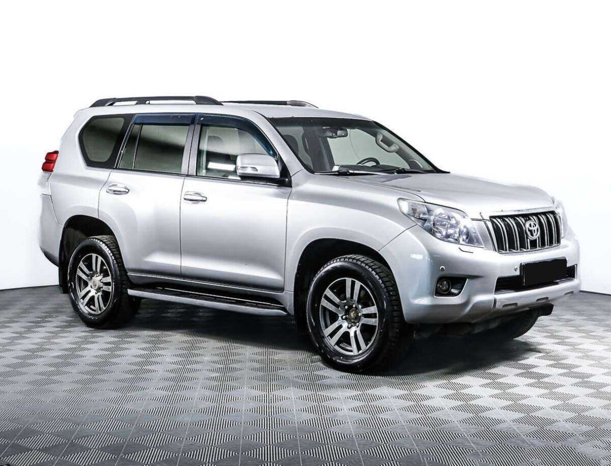 Toyota Land Cruiser Prado, 2012 - фото №3