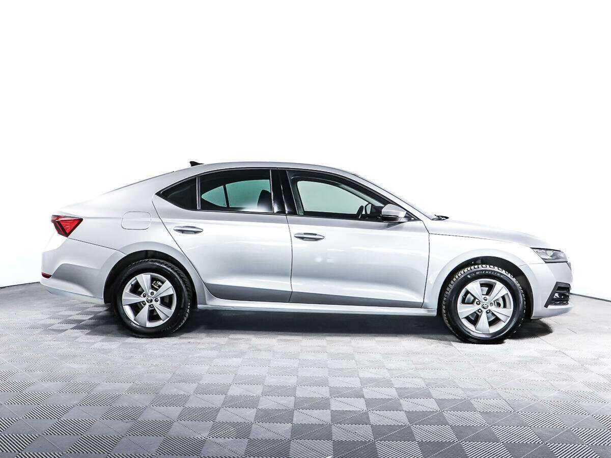 Skoda Octavia, 2020 - фото №4