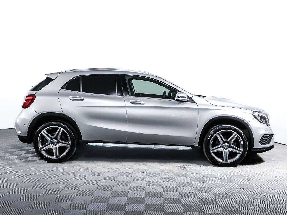 Mercedes-Benz GLA 200, 2015 - фото №4