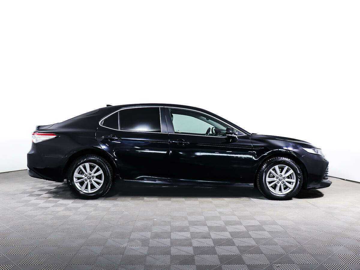 Toyota Camry, 2018 - фото №4