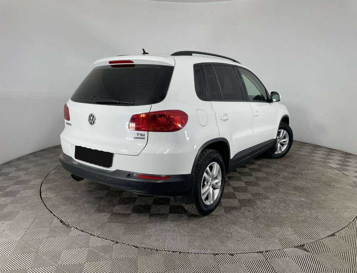 Volkswagen Tiguan, 2014 - фото №4