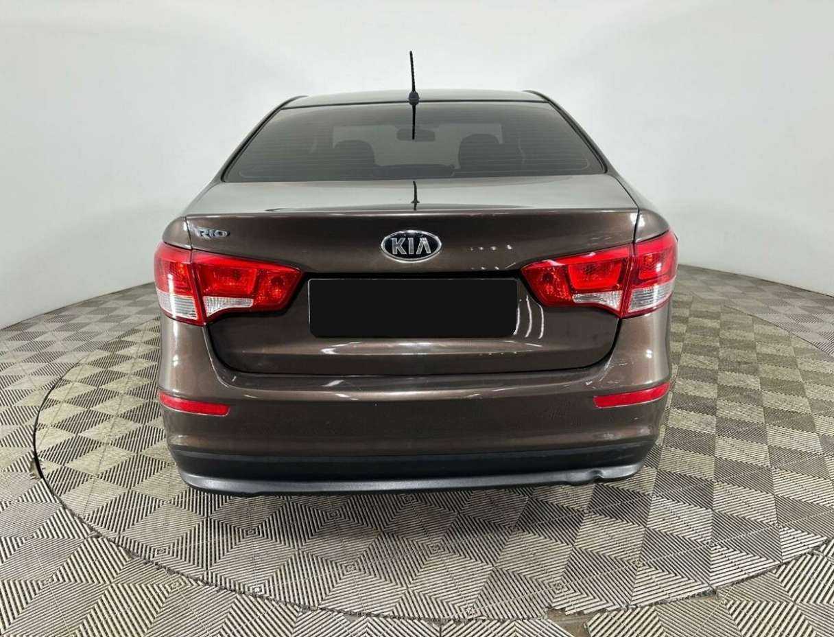 Kia Rio, 2015 - фото №3