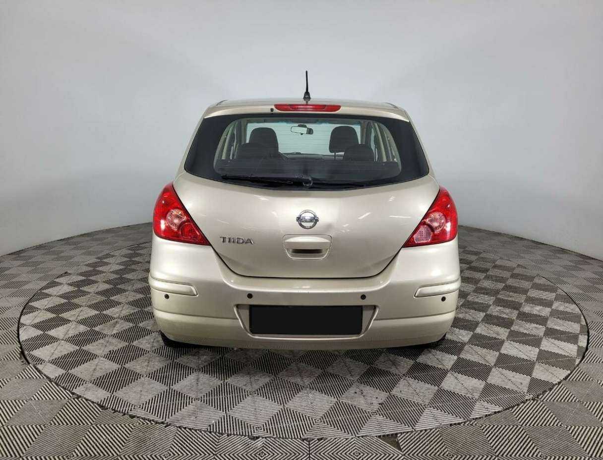 Nissan Tiida, 2013 - фото №3