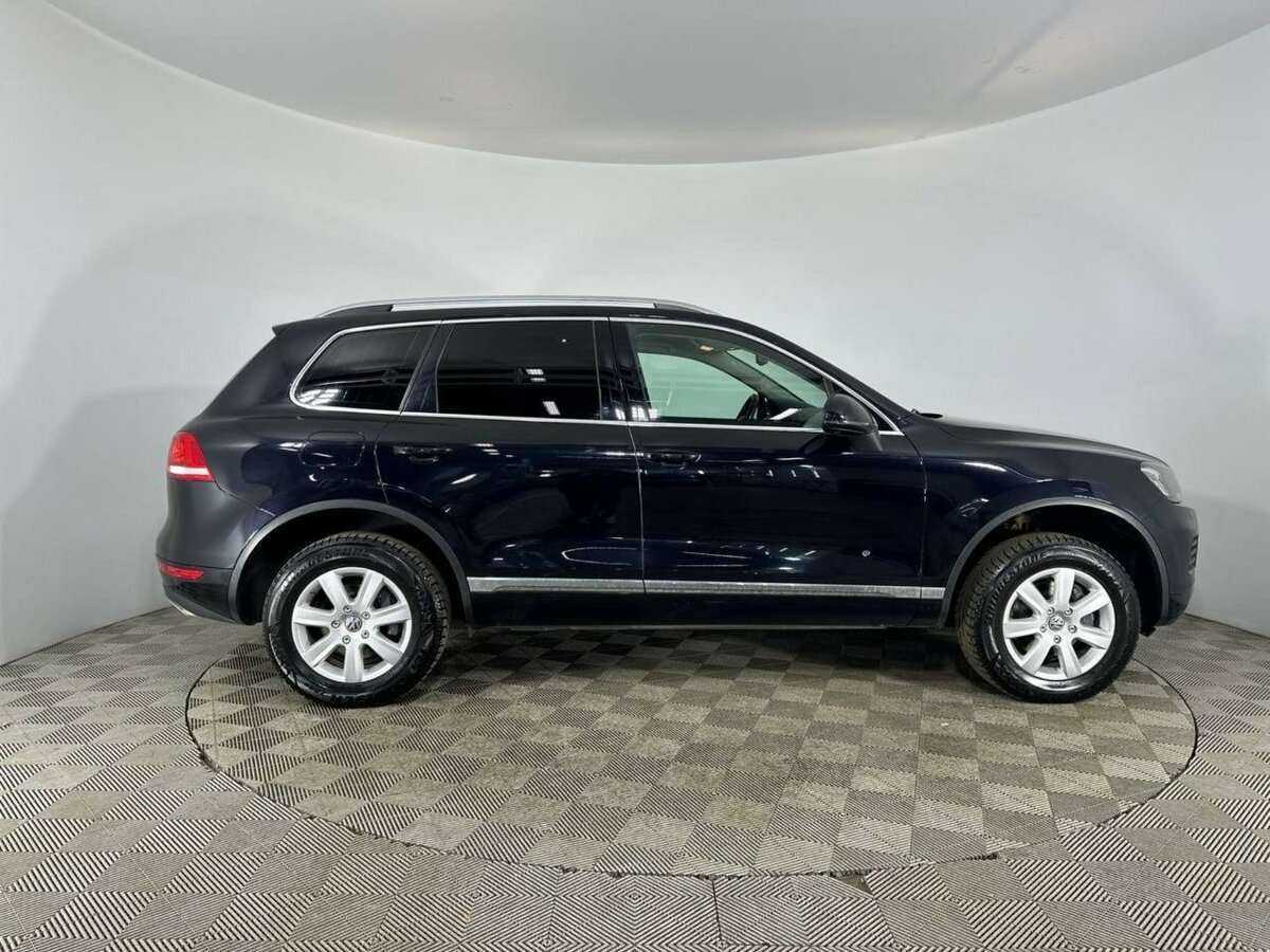Volkswagen Touareg, 2012 - фото №4