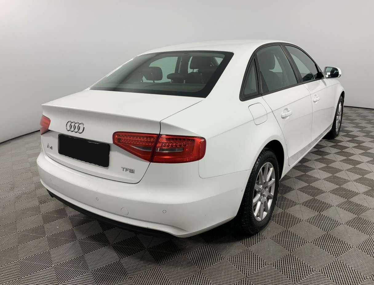 Audi A4, 2013 - фото №4