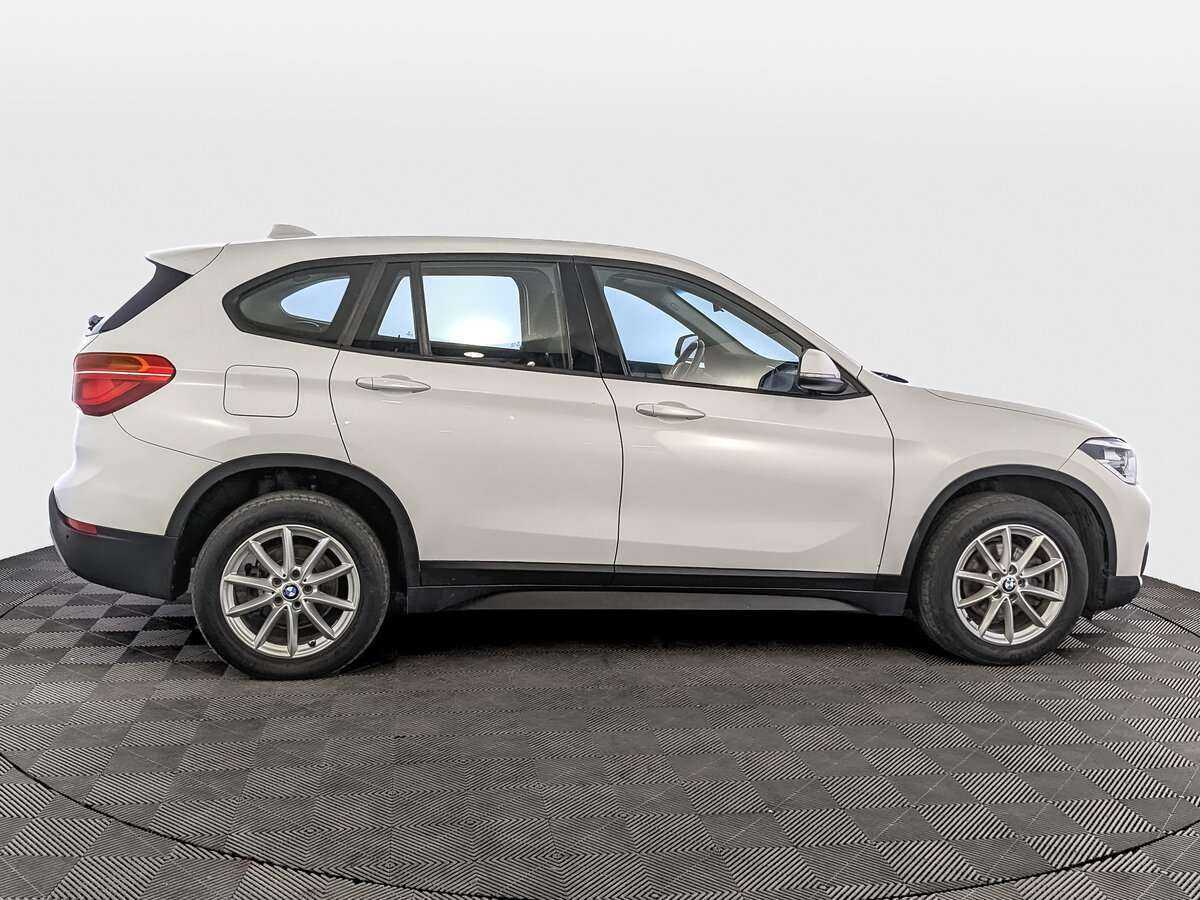 BMW X1 18i sDrive, 2019 - фото №4