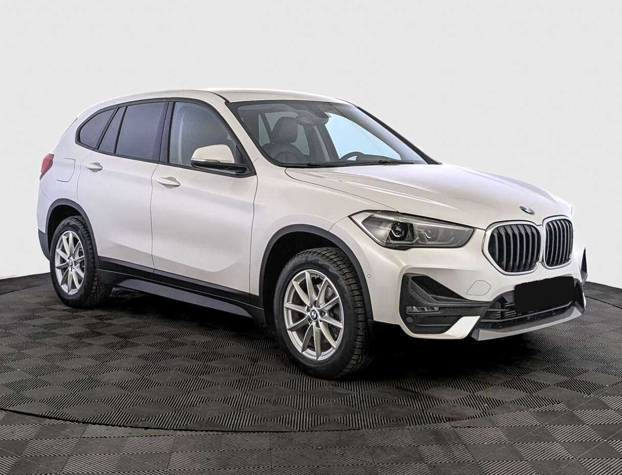 BMW X1 18d xDrive, 2019 - фото №3