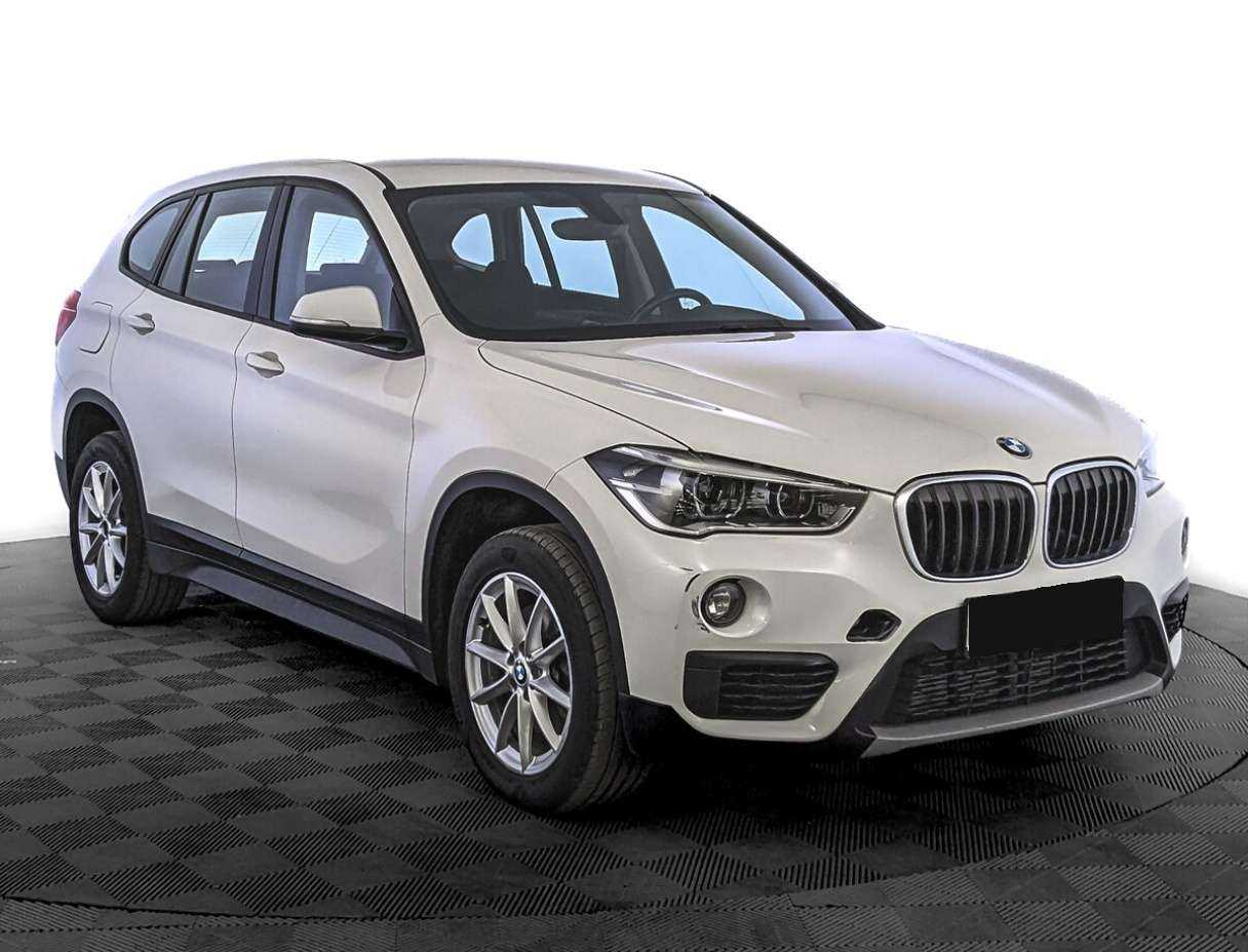 BMW X1 18i sDrive, 2019 - фото №3