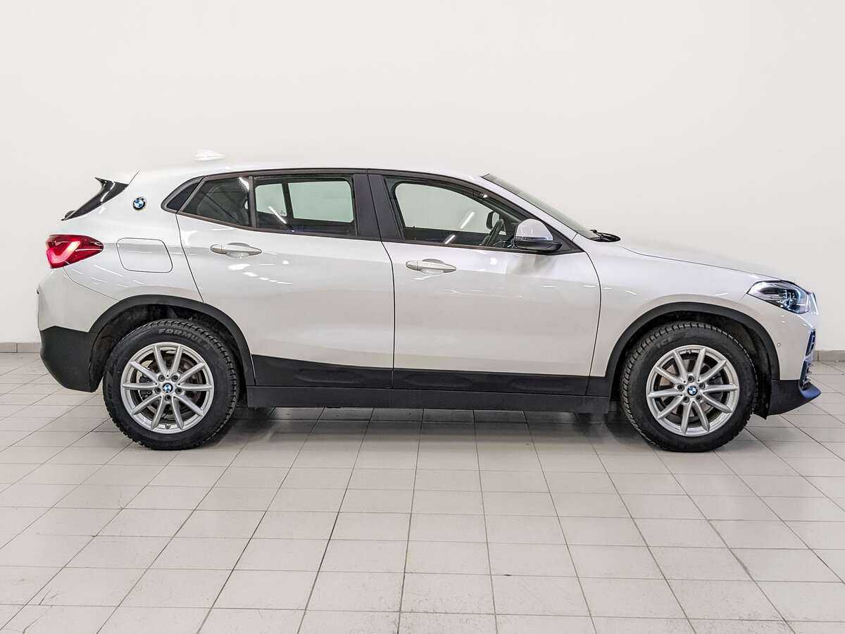 BMW X2 sDrive18i, 2020 - фото №4