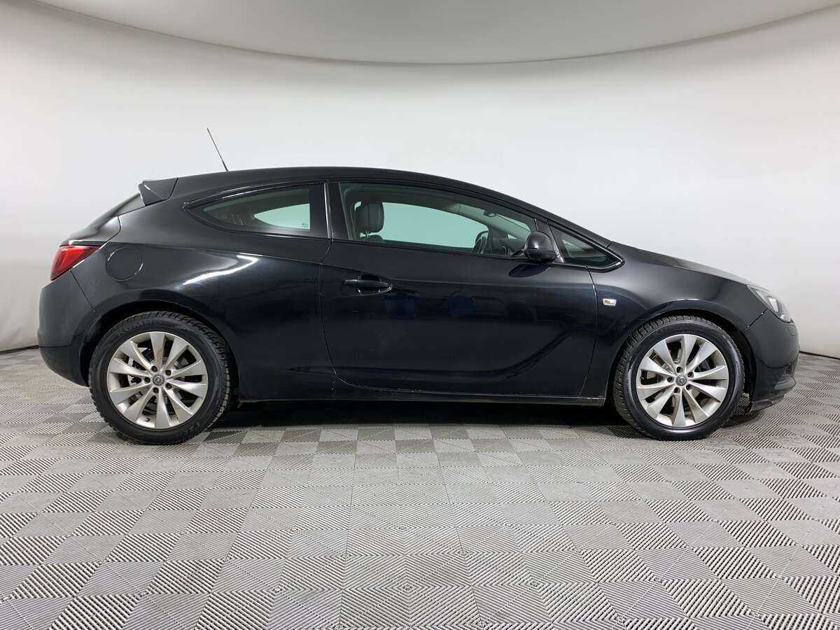 Opel Astra GTC, 2012 - фото №3