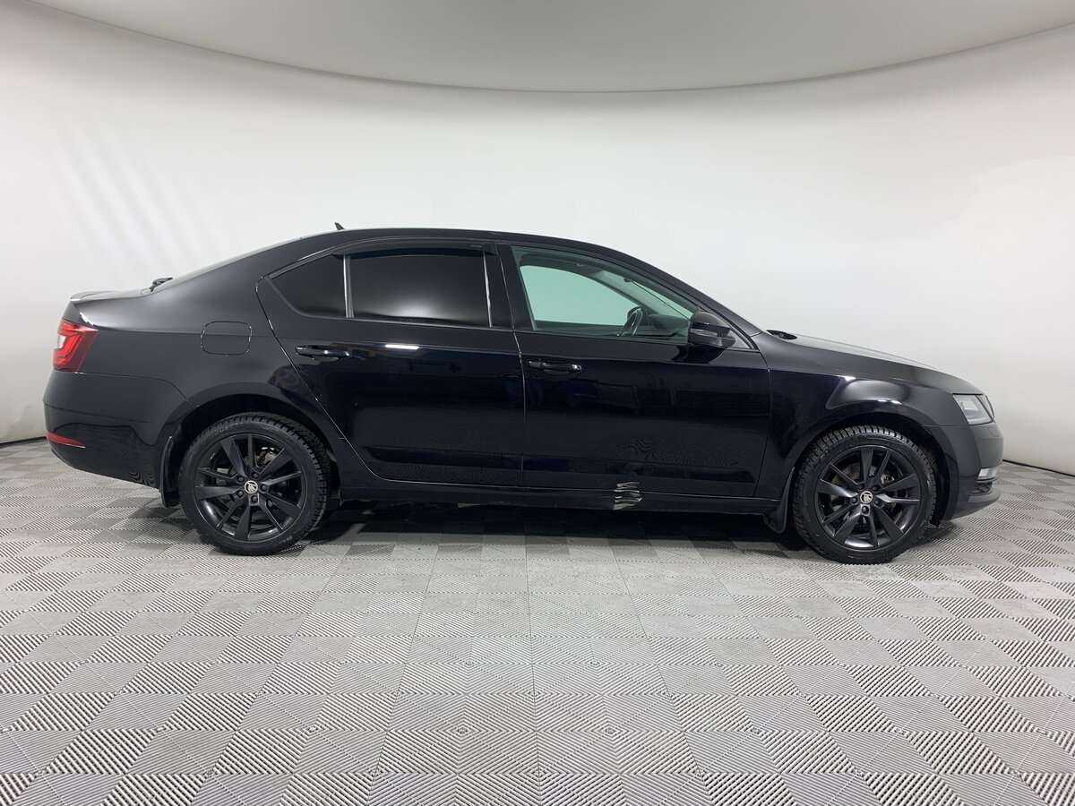 Skoda Octavia, 2018 - фото №4