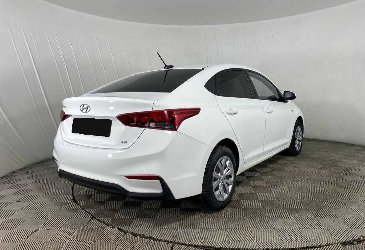 Hyundai Solaris, 2020 - фото №3