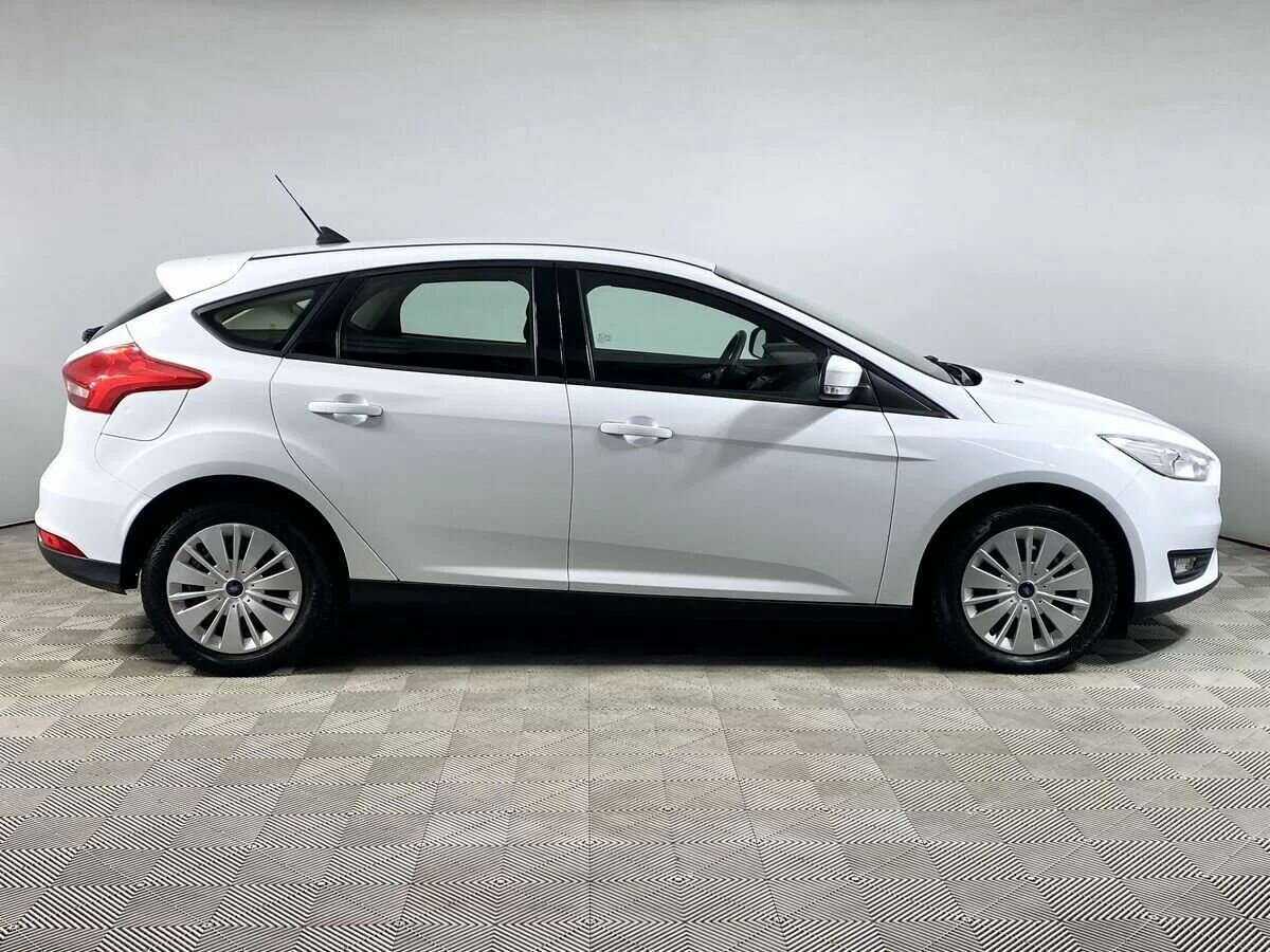 Ford Focus, 2018 - фото №3