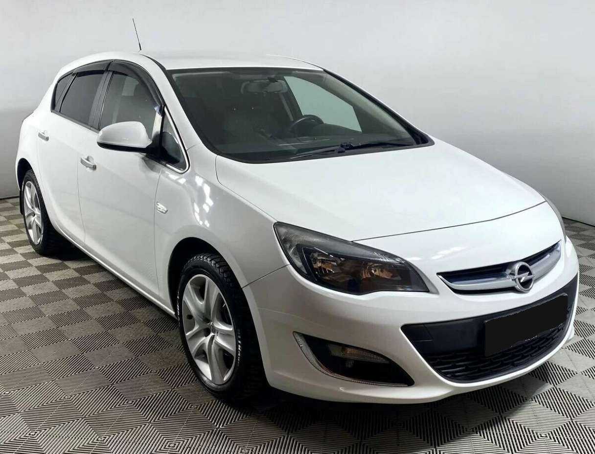 Opel Astra, 2012 - фото №2