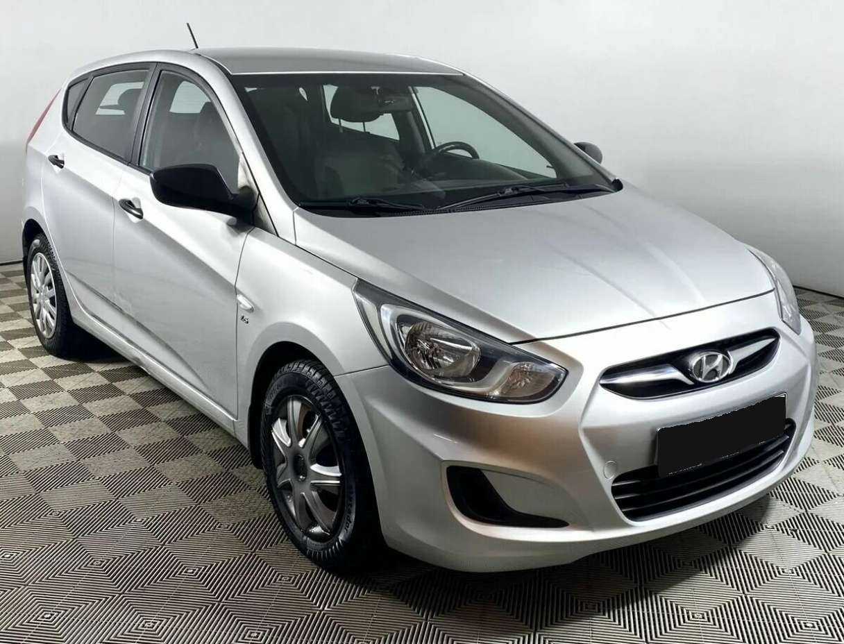 Hyundai Solaris, 2014 - фото №3