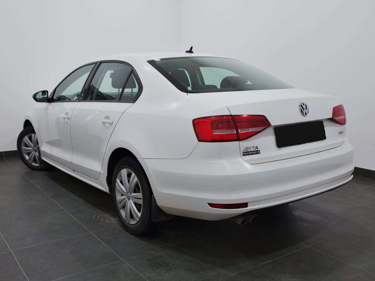 Volkswagen Jetta, 2015 - фото №3