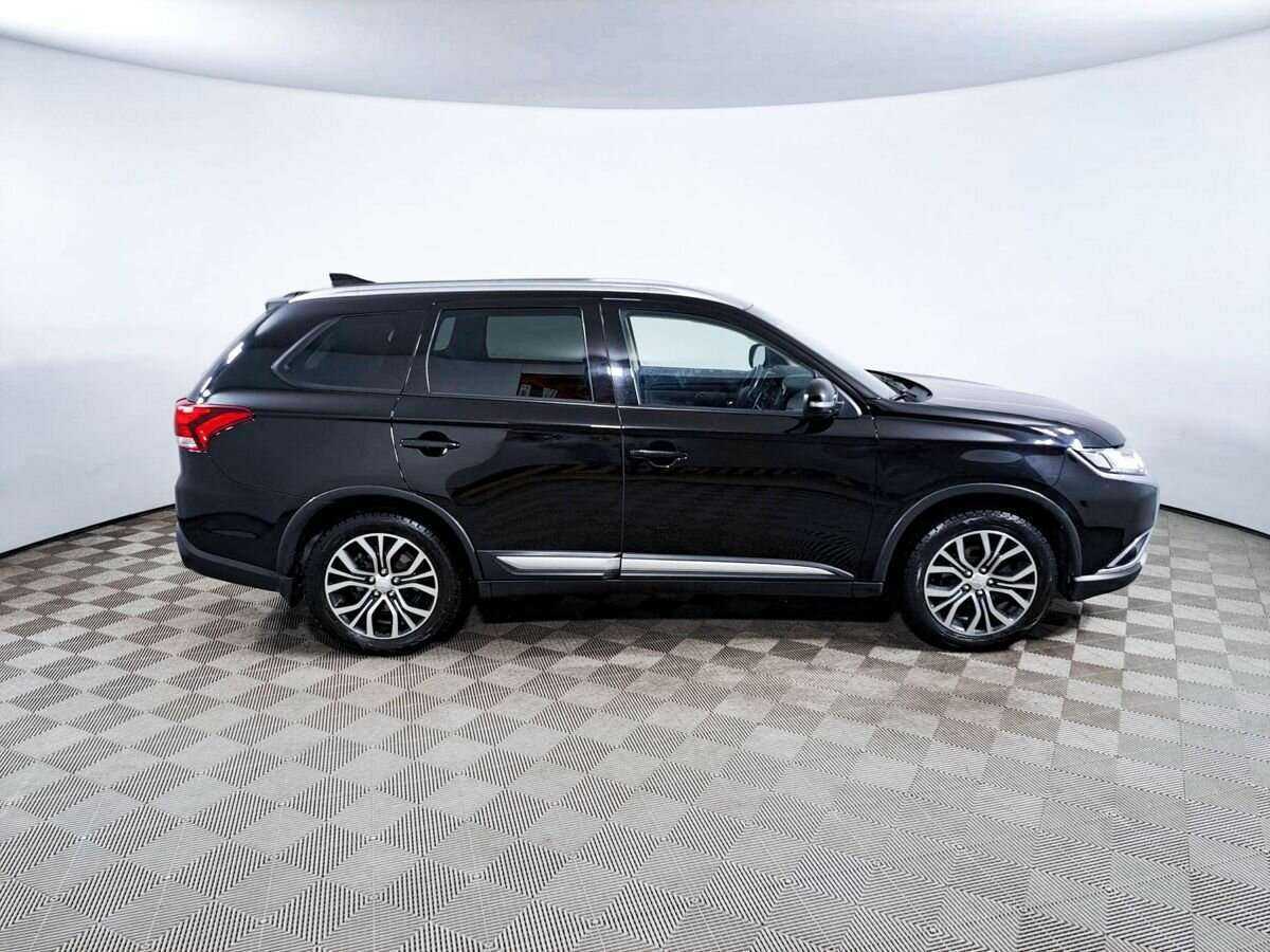 Mitsubishi Outlander, 2017 - фото №4
