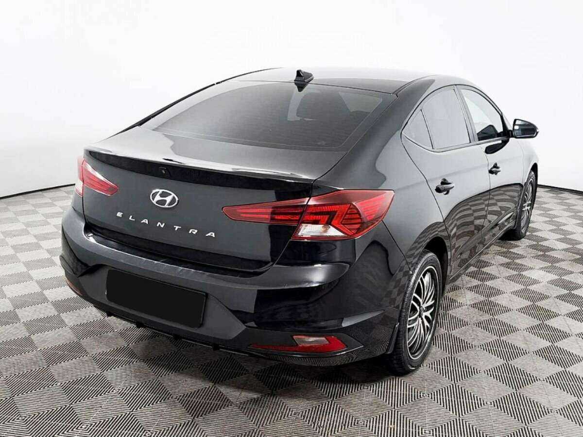 Hyundai Elantra, 2019 - фото №4