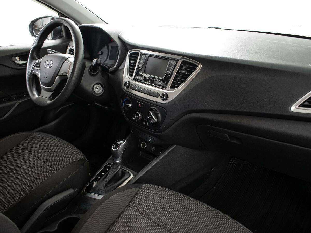 Hyundai Solaris, 2019 - фото №4