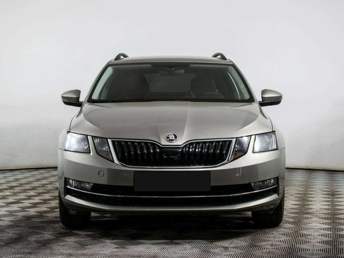 Skoda Octavia, 2018 - фото №2