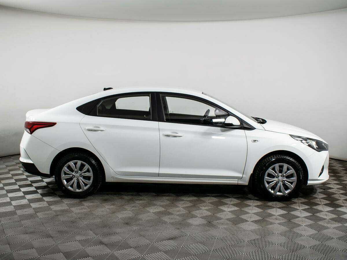 Hyundai Solaris, 2020 - фото №4