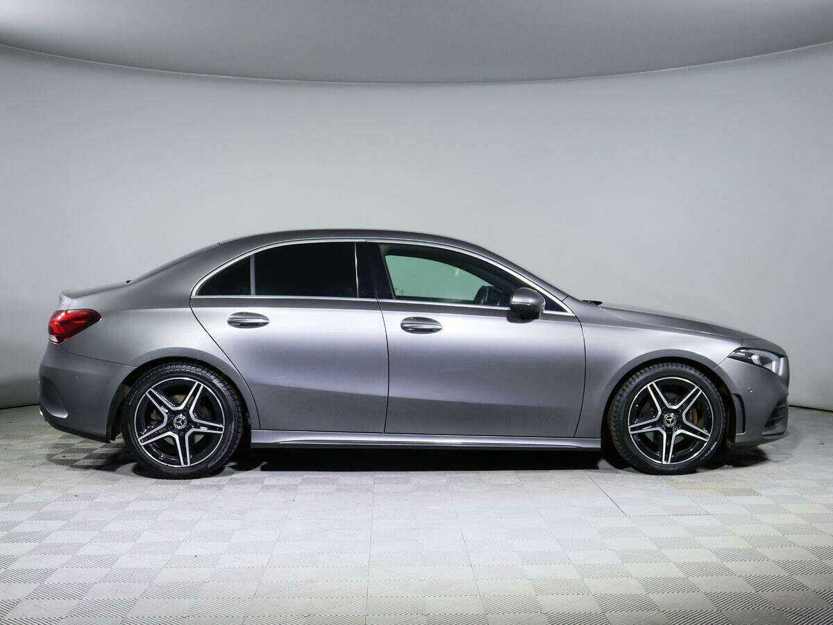 Mercedes-Benz A-Класс 200, 2019 - фото №4